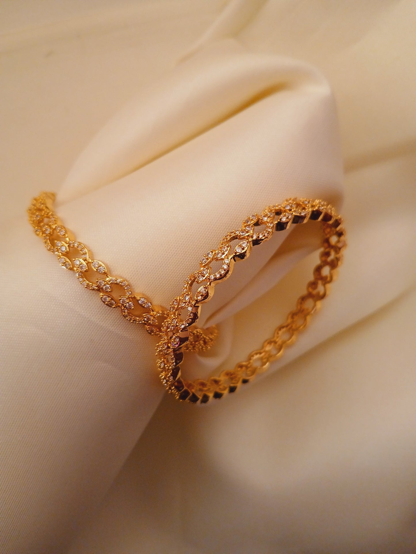 Eye Bangle