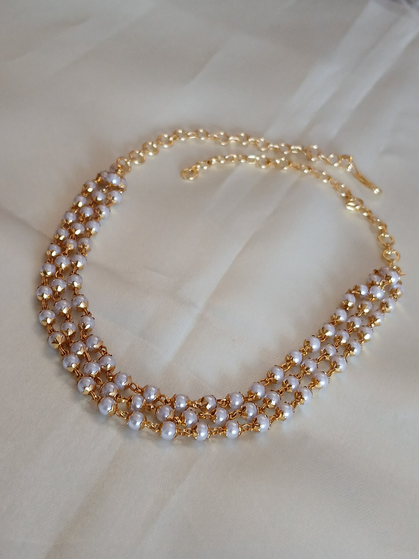 3 line pearl necklace