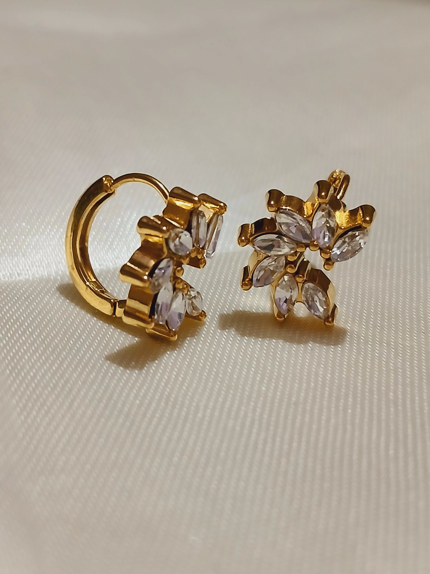Arch stud - 18k gold plated