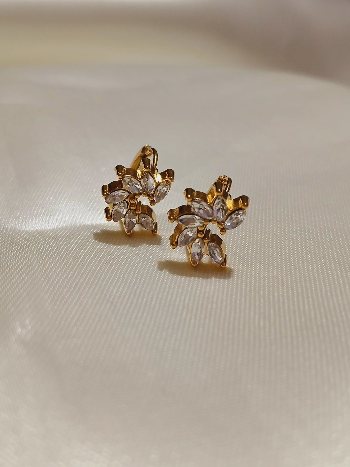 Arch stud - 18k gold plated
