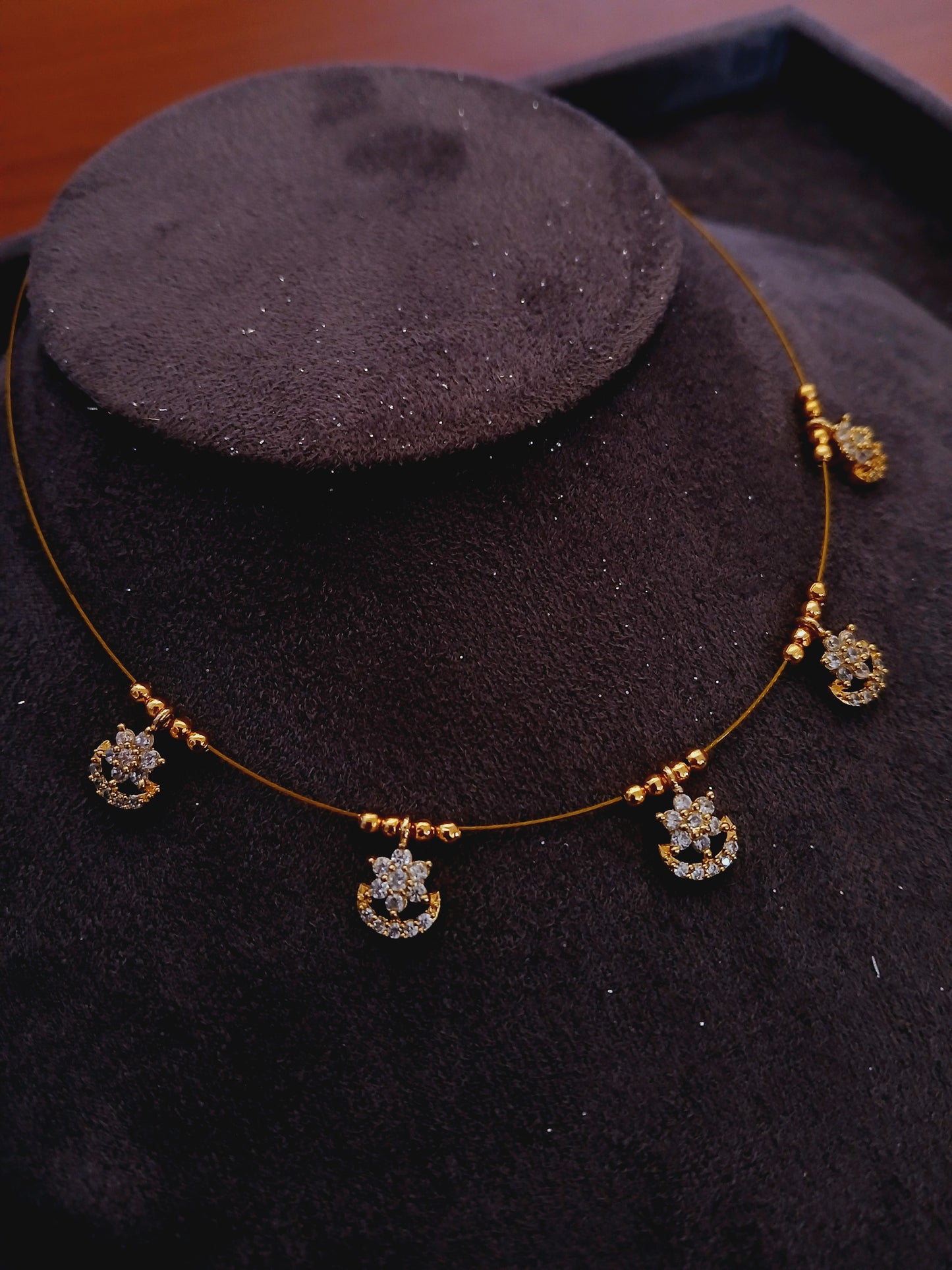 Starmoon invisible necklace
