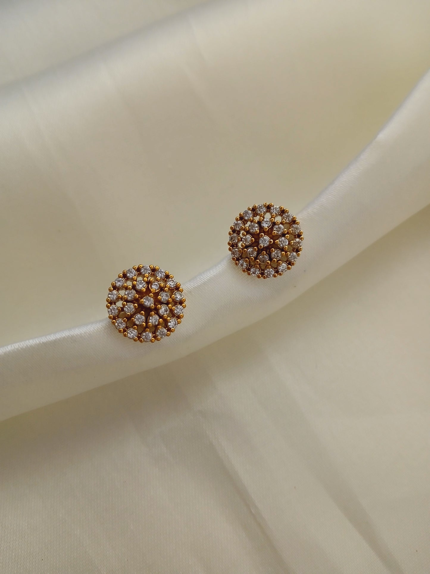 Dotted diamonds - Diamond replica
