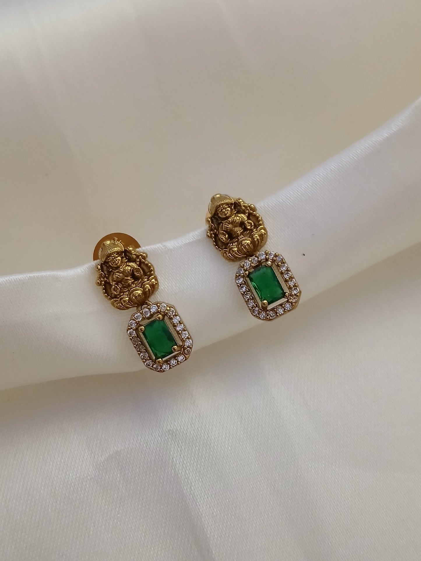 Laxmi idol necklace - gold replica