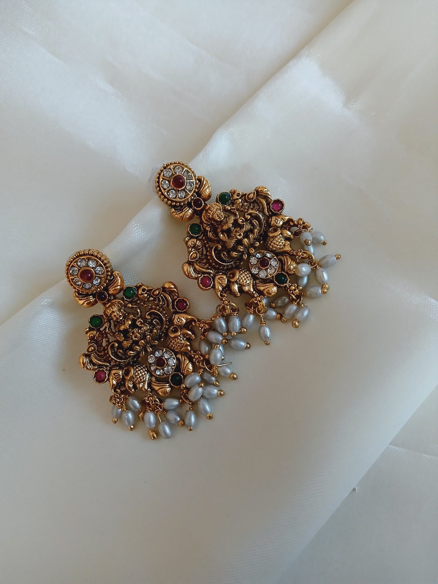 Manappen - Antique Necklace