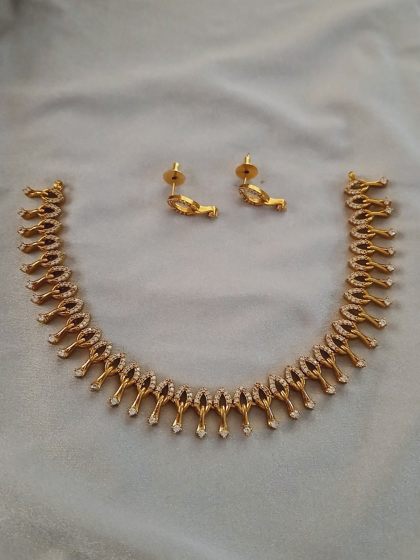 Jasmine bud necklace - Diamond replica