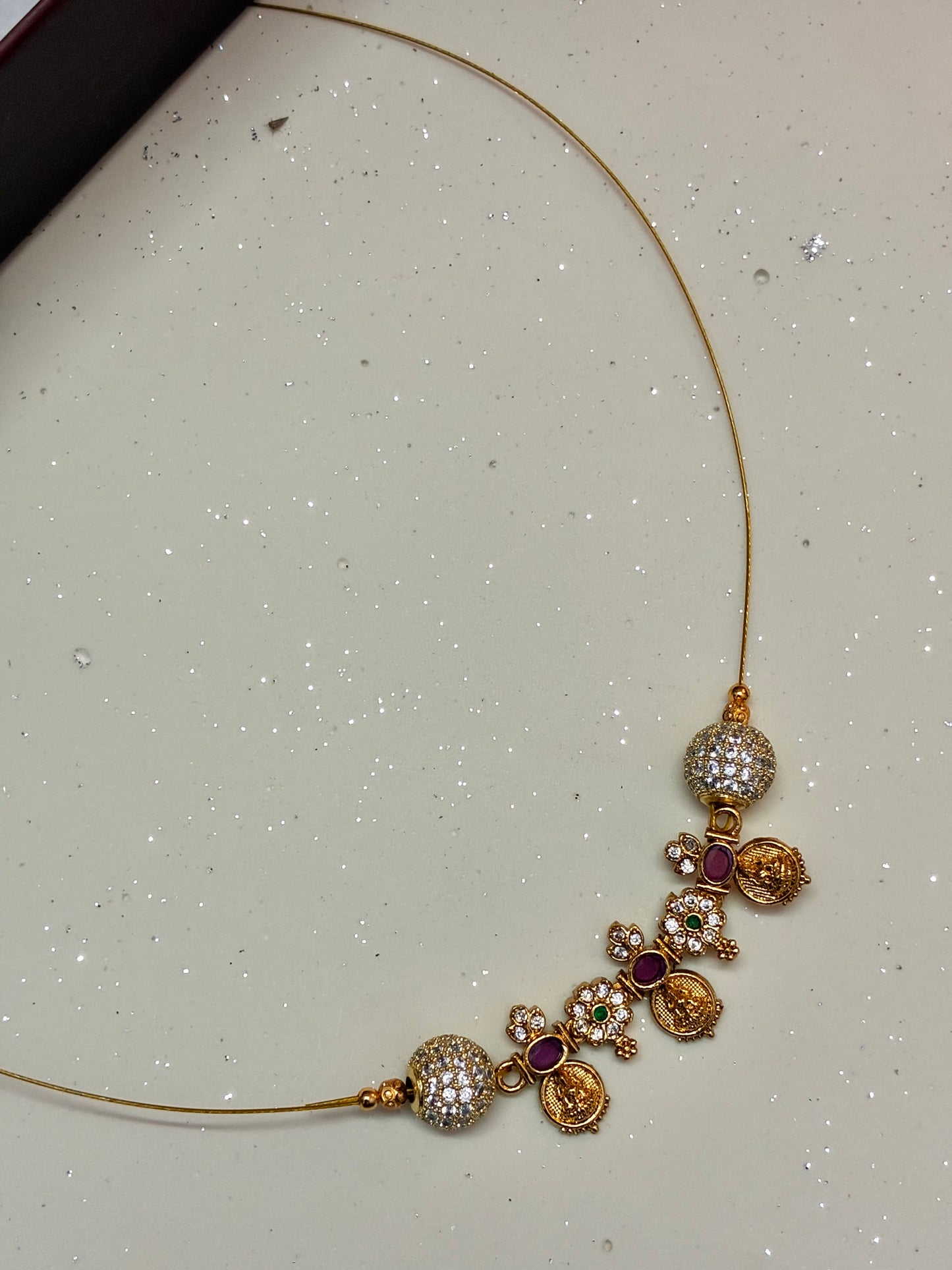 3 Coin balls - invisible necklace