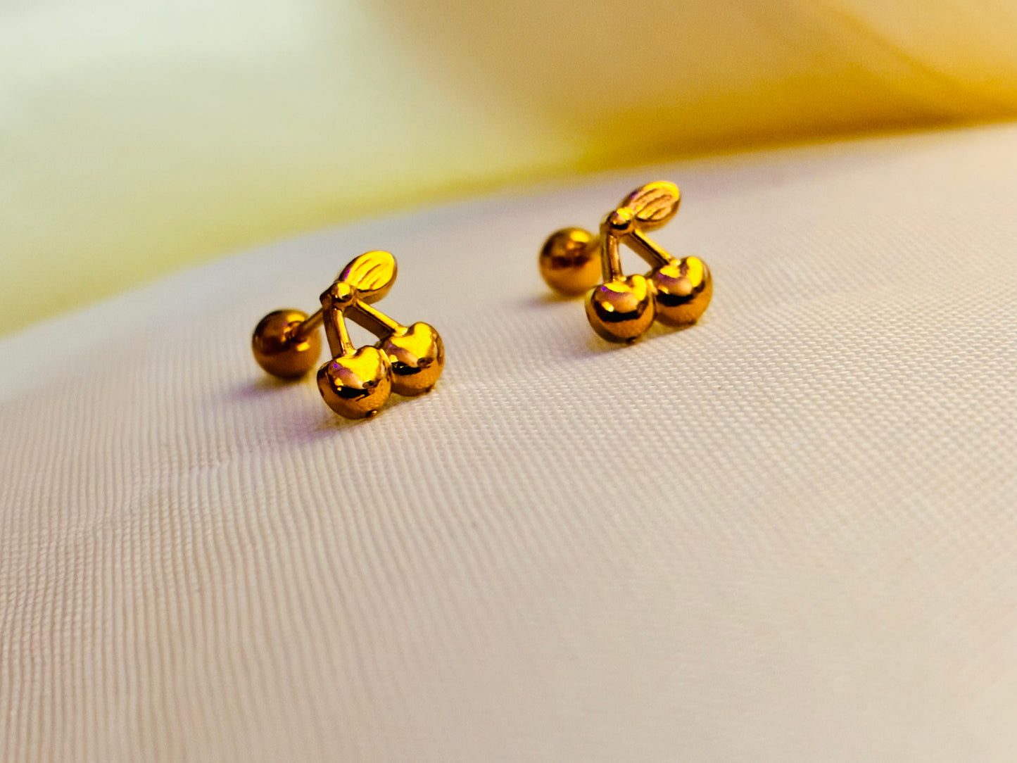 CHERRY - 18K GOLD PLATED