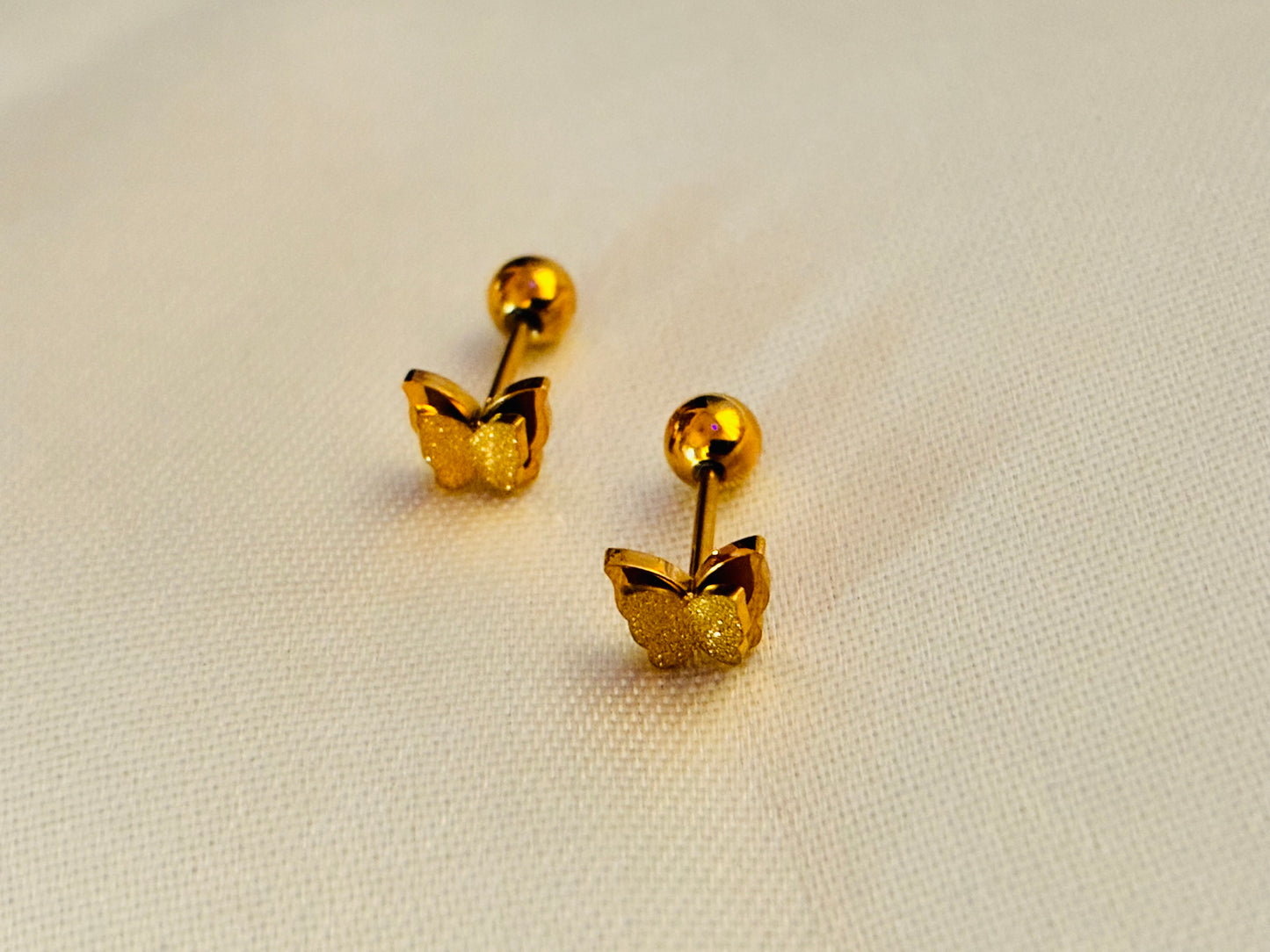 GLITTERY BUTTERFLY - 18K GOLD PLATED