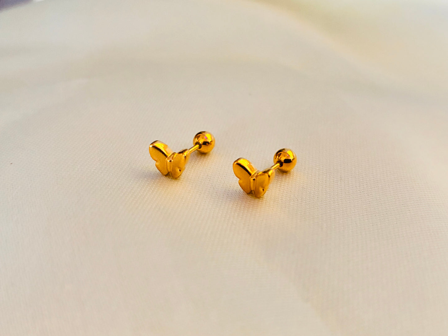 DAINTY BUTTERFLY - 18K GOLD PLATED