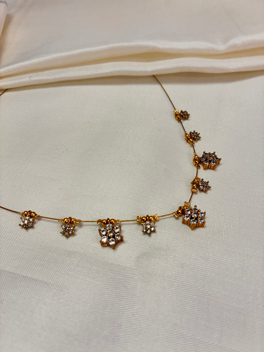 7 Diamonds allover - invisible necklace