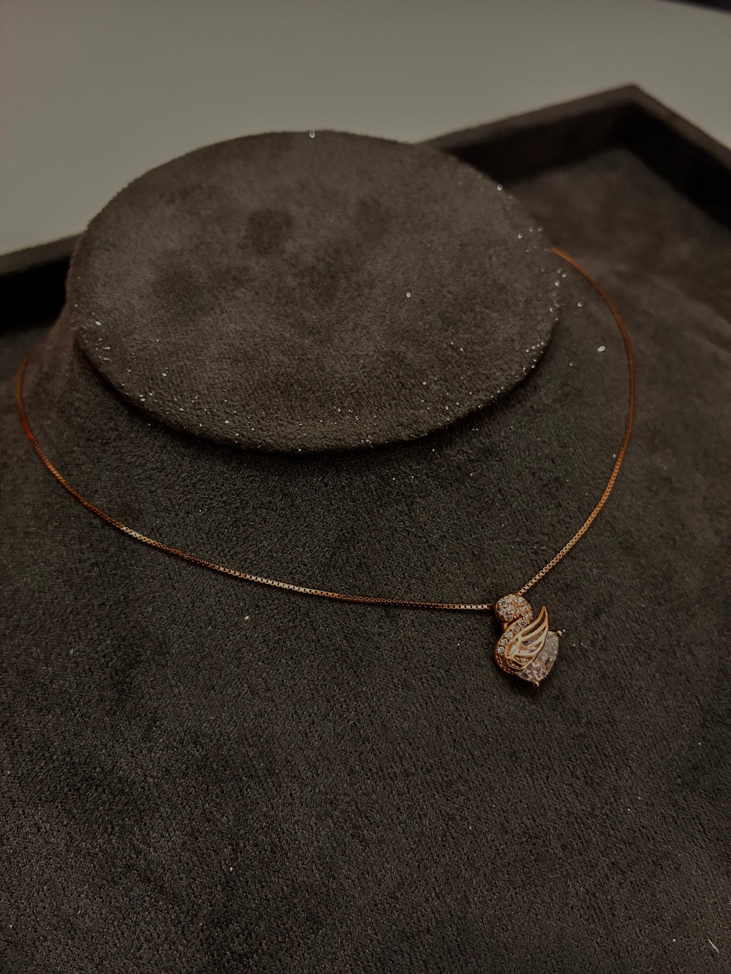 Rosegold swan necklace - 92.5 silver