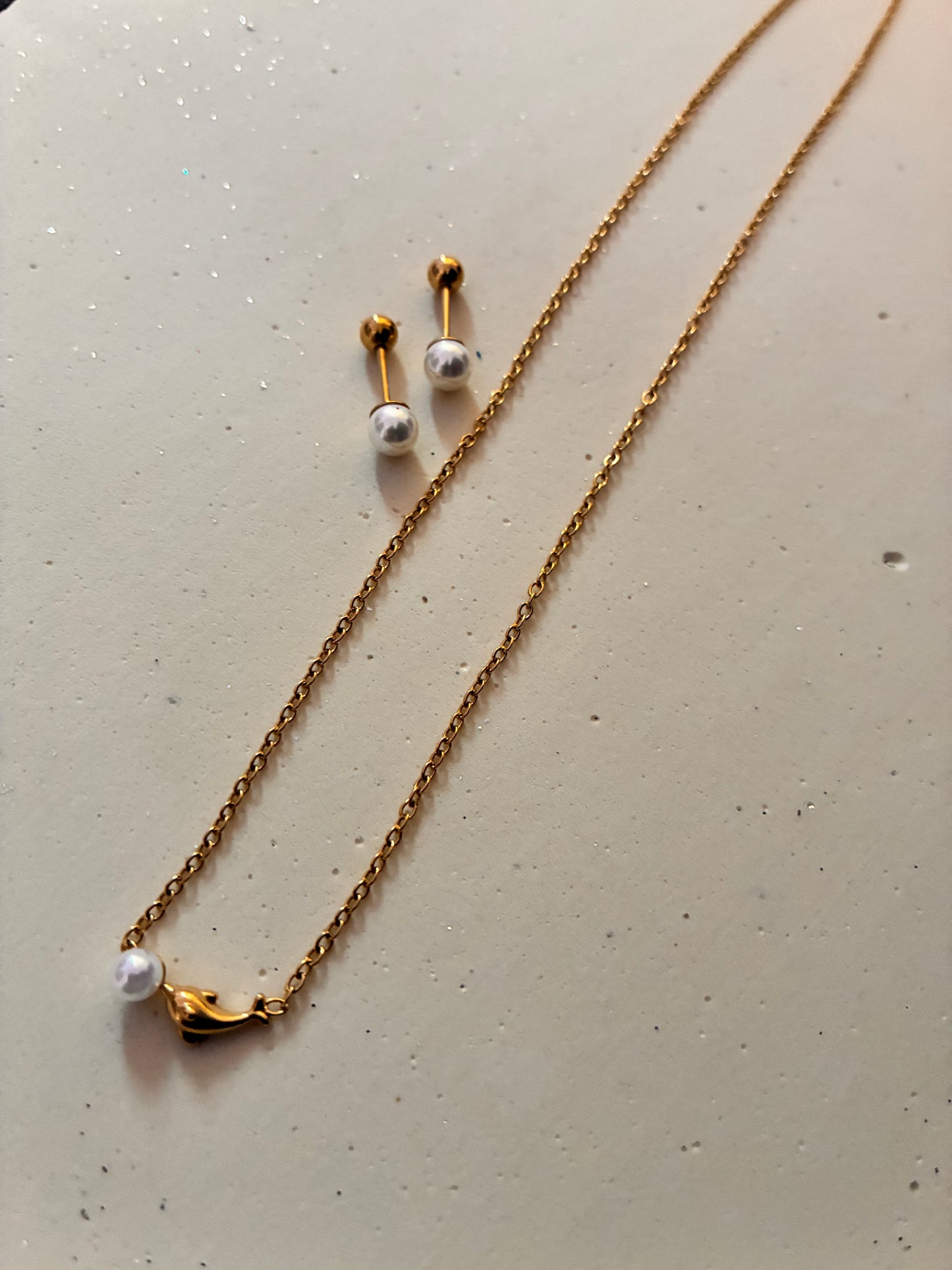 Pearl Nemo Necklace with stud - 18k gold plated