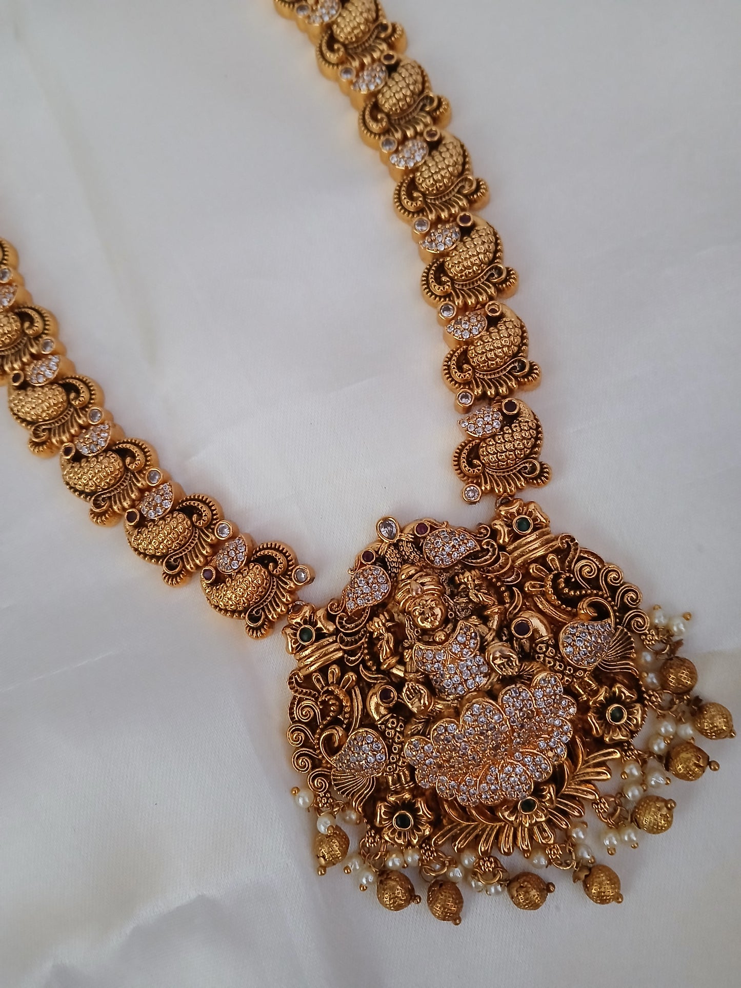 Aarvi grand bridal haaram