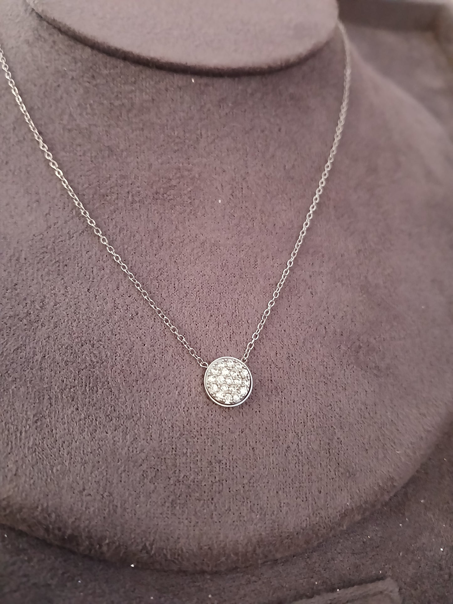 Full moon short necklace