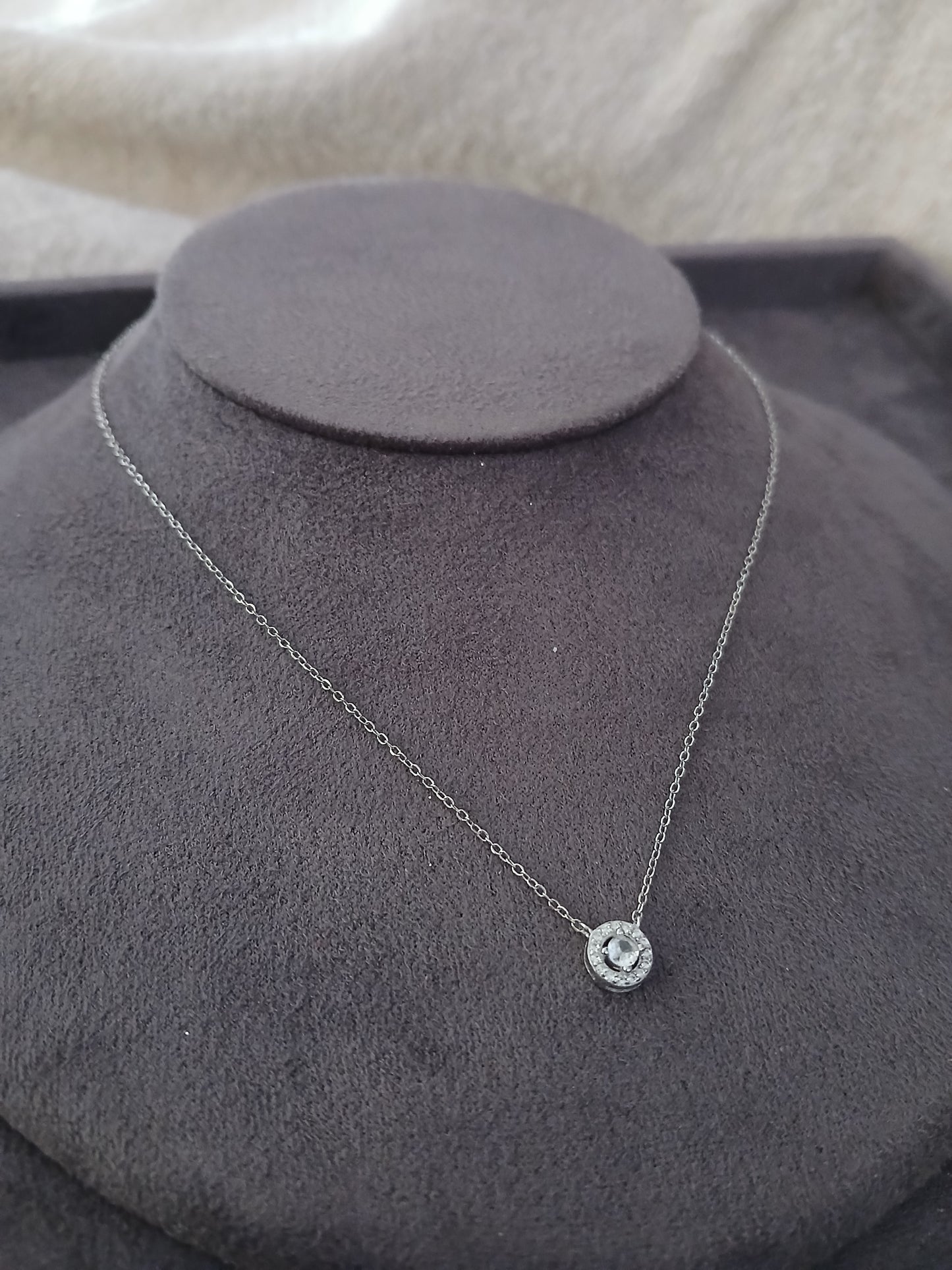 Classic solitaire short necklace - 925 silver