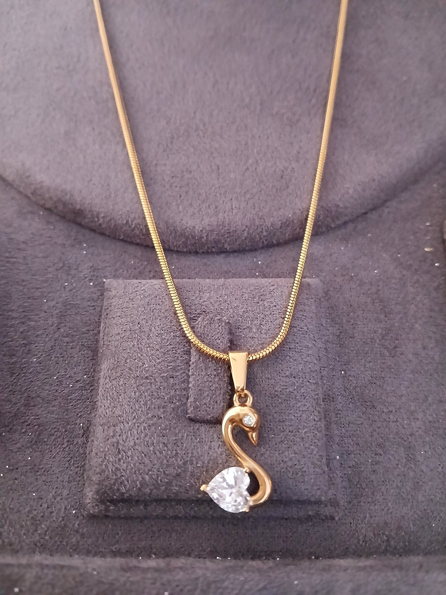 White swan long necklace