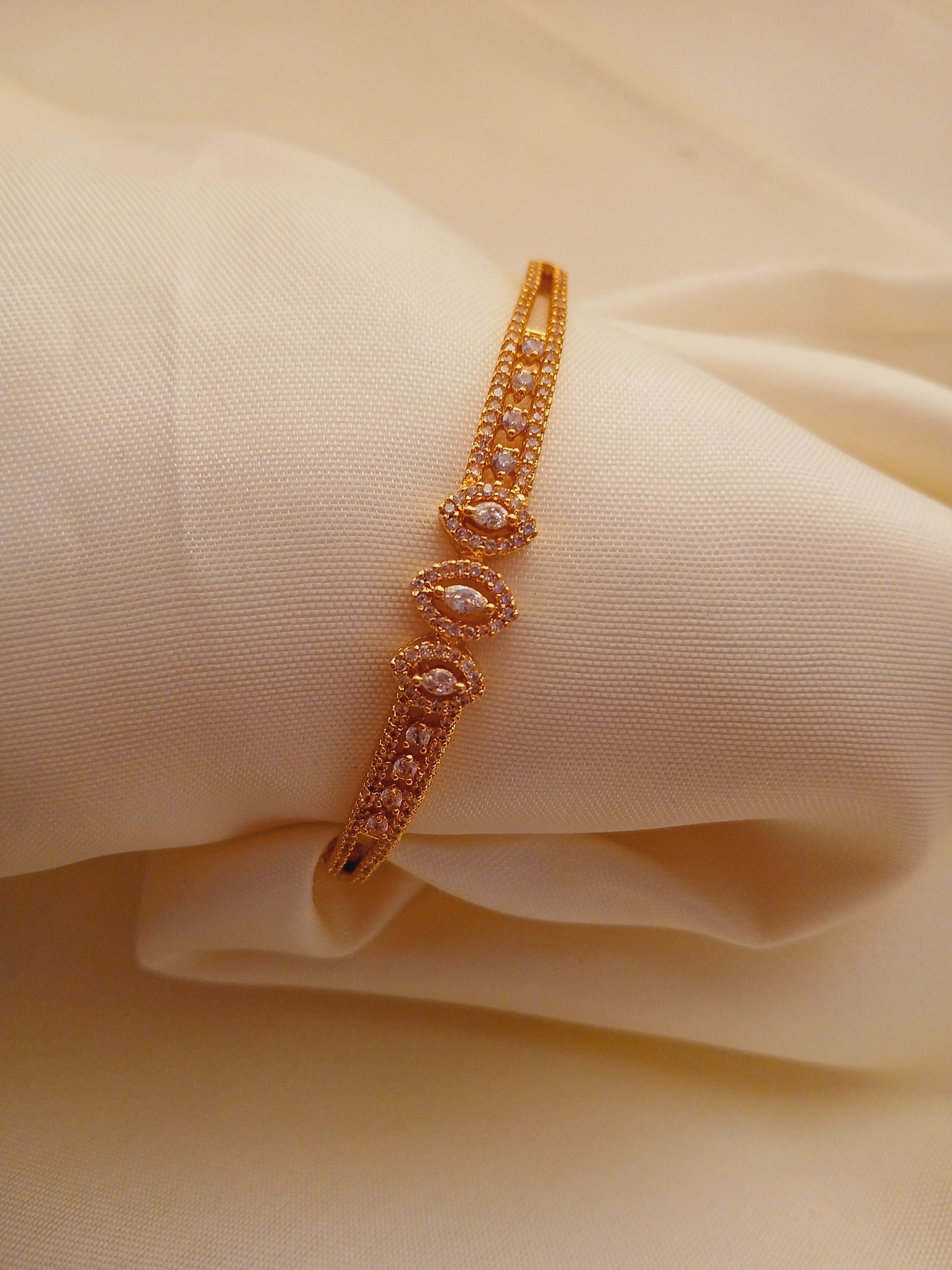 Eye Bracelet