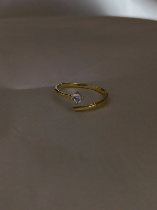 Dainty diamond ring- 925 silver