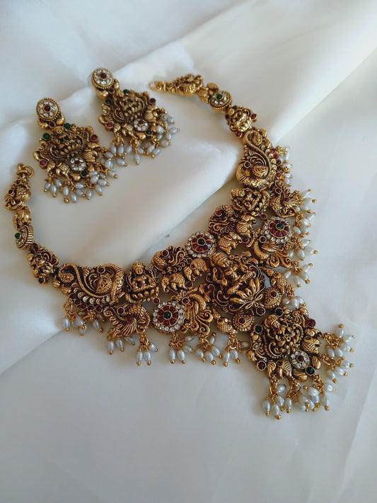 Manappen - Antique Necklace
