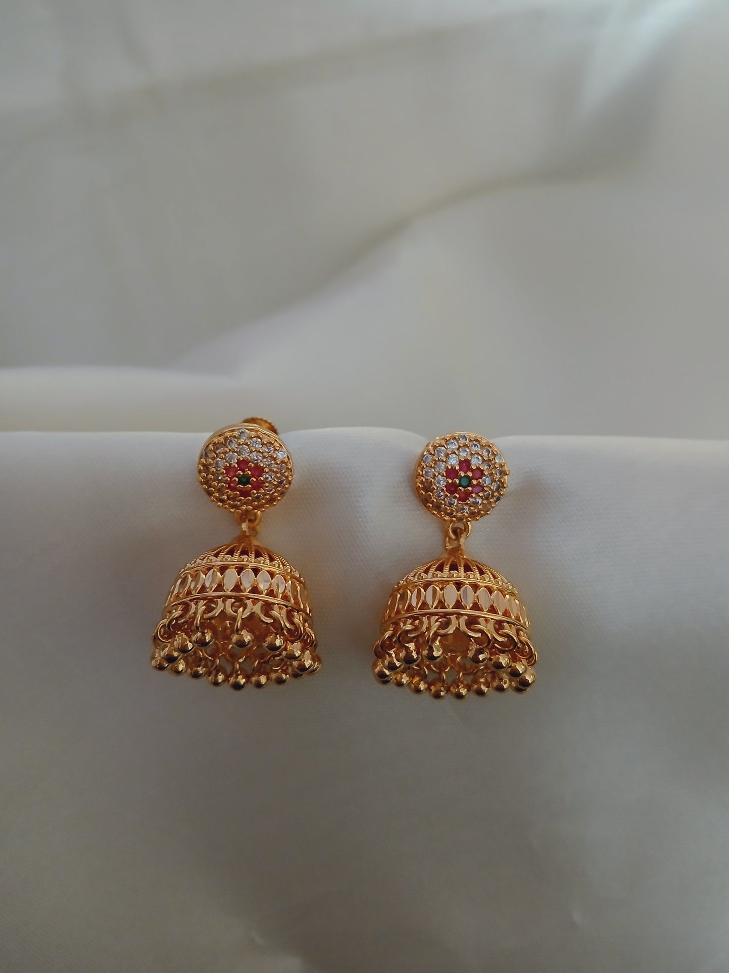 Ishwaryam jhumka