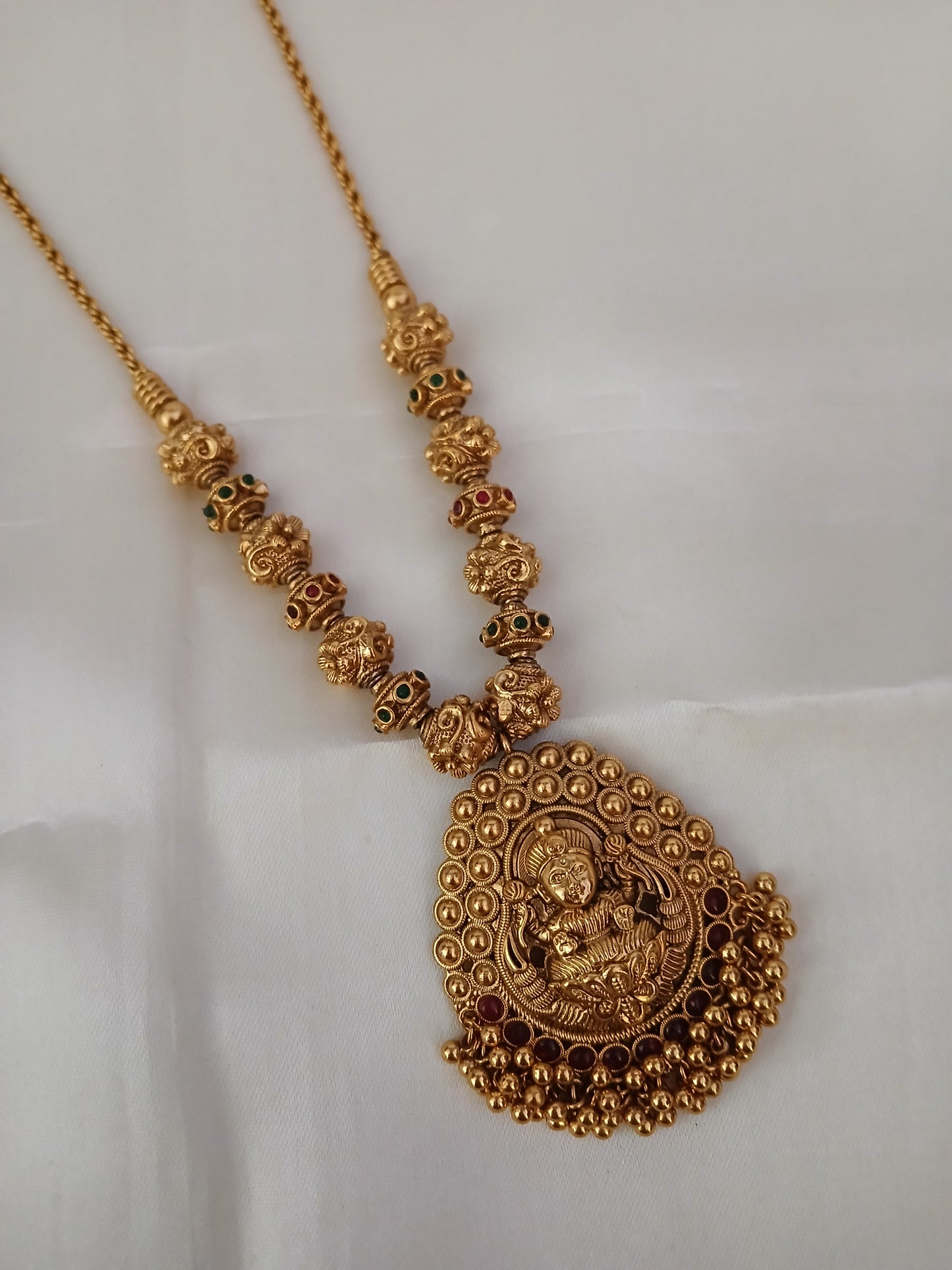 Ball mid haram with pendant