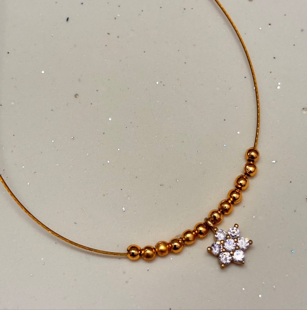 Cute 7 diamonds 2 sizes - invisible necklace