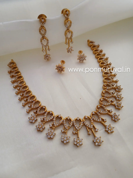 Glint necklace - Diamond replica