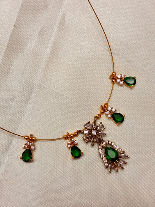 Bottle Green Lotus - invisible necklace