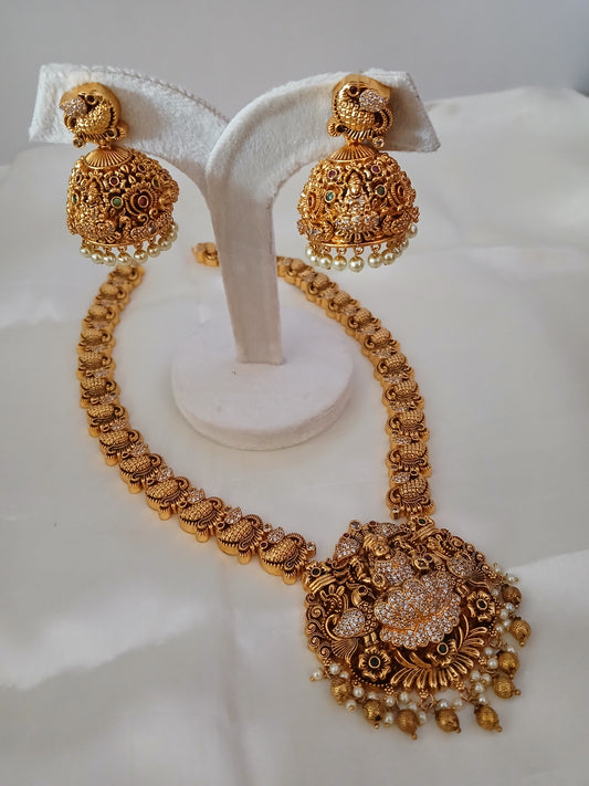 Aarvi grand bridal haaram